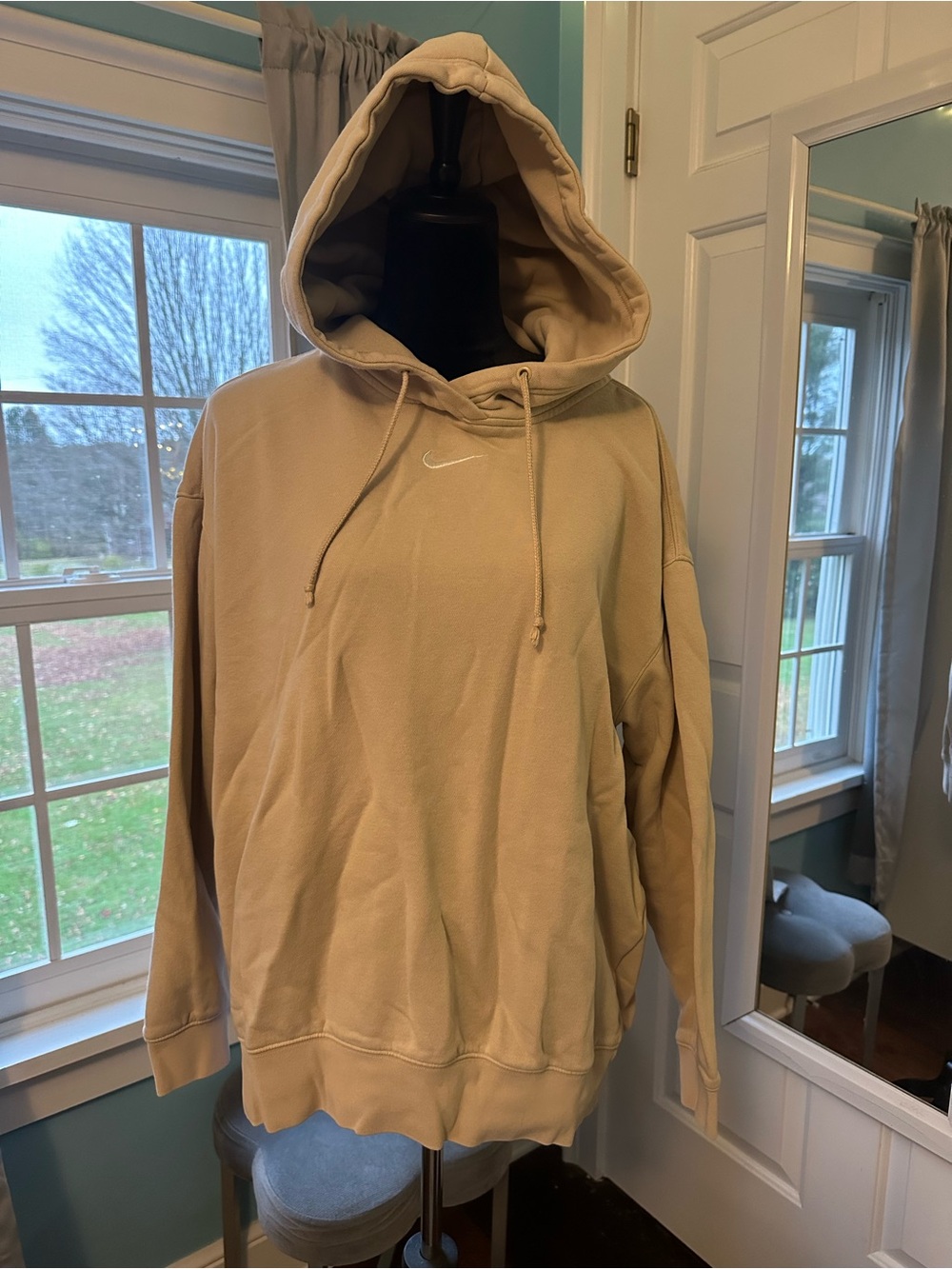 Nike Men’s Beige Oversized Pullover Hoodie